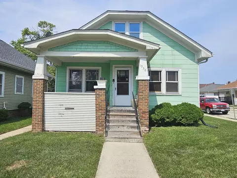 1938 Kearney, Racine, WI 53403