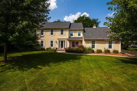 n31w23244 Green, Pewaukee, WI 53072