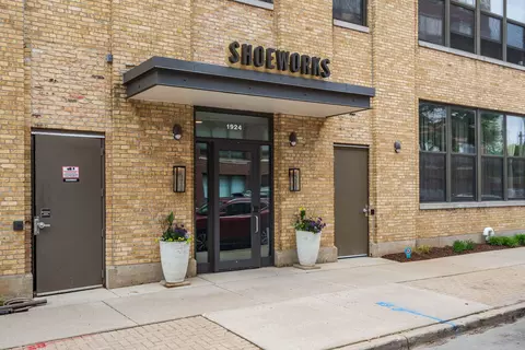 1924 N Hubbard #109, Milwaukee, WI 53212