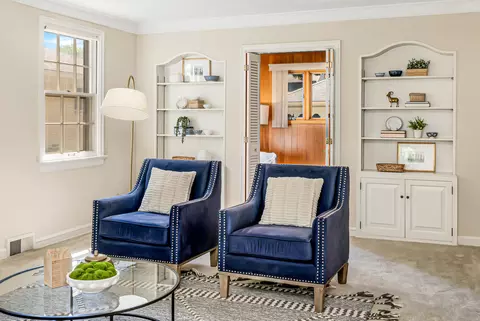 9315 Harding, Wauwatosa, WI 53226
