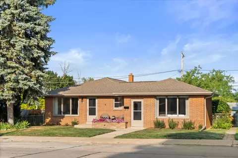 2507 S Chicago, South Milwaukee, WI 53172