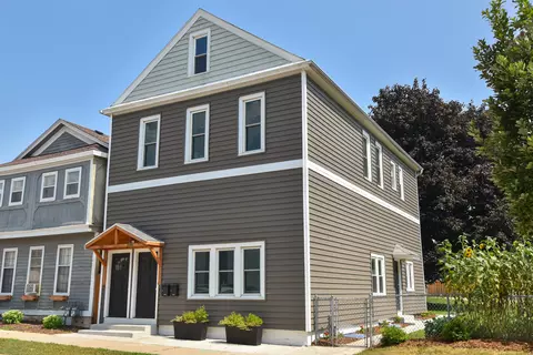 2506 S Delaware #2508, Milwaukee, WI 53207