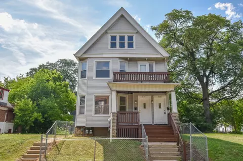 2135 N 44th #2137, Milwaukee, WI 53208