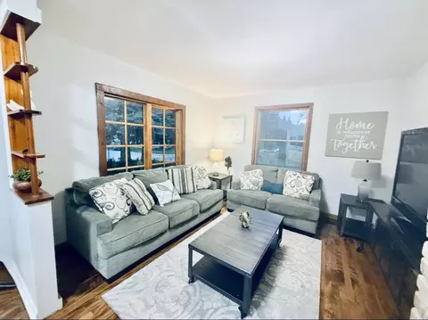 910 S 101st, West Allis, WI 53214
