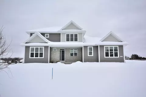 8211 W Skylark, Mequon, WI 53097