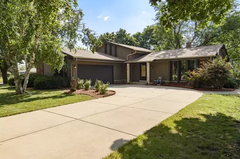 716 Elk, Waukesha, WI 53188