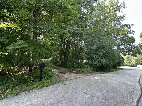 525 Woodland, Richfield, WI 53017