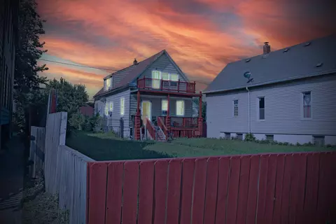 1300 W Greenfield, Milwaukee, WI 53204