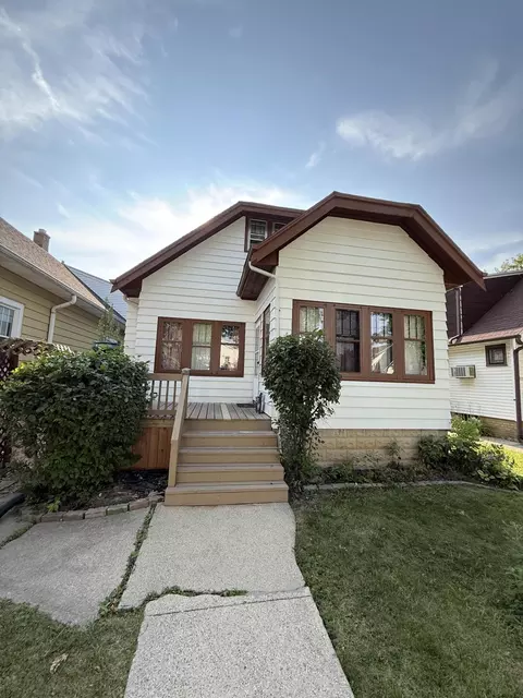 4513 N 37th, Milwaukee, WI 53209