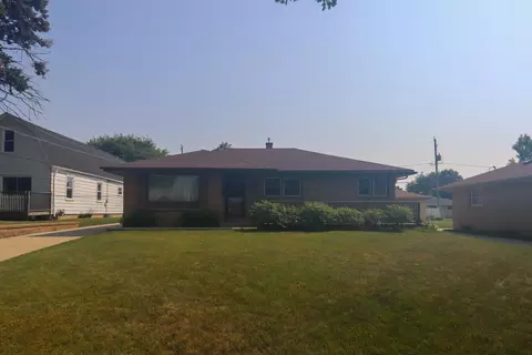 1703 W Whitaker, Milwaukee, WI 53221