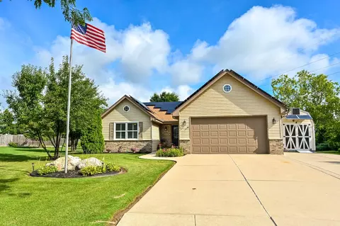 990 E Groveland, Oak Creek, WI 53154