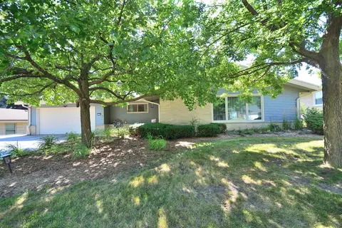 12555 W Wilbur, New Berlin, WI 53151