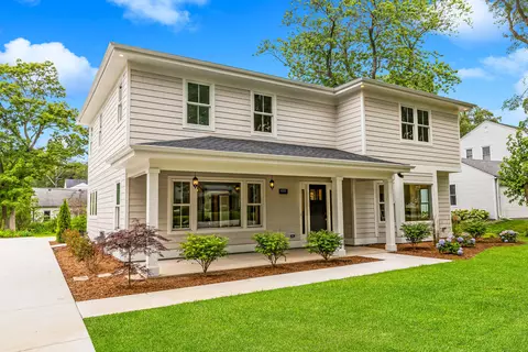 8313 N Links, Fox Point, WI 53217