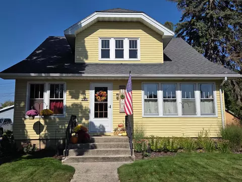 208 North, Kewaskum, WI 53040