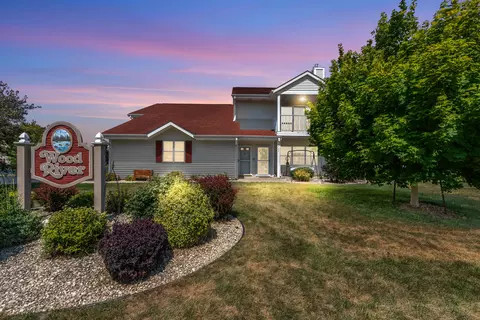 727 Wood Riv #2, West Bend, WI 53095
