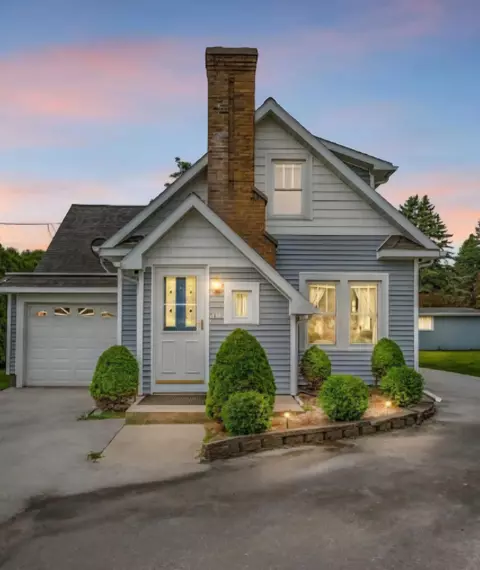 1107 Viebahn, Manitowoc, WI 54220
