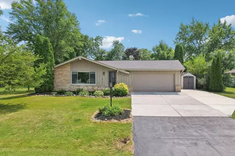 4123 W Mary Ann, Franklin, WI 53132