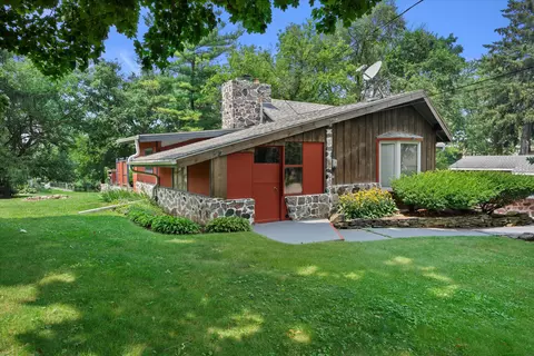 w232n6285 Waukesha, Sussex, WI 53089