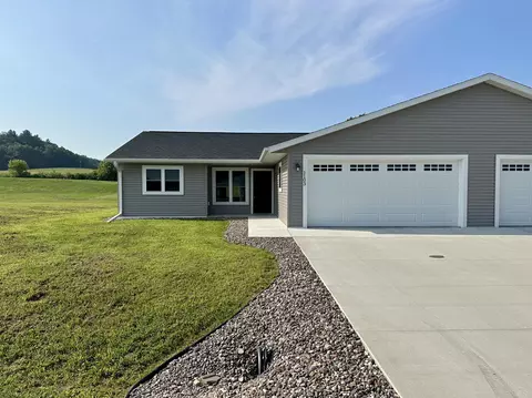1103 E Maple, Blair, WI 54616