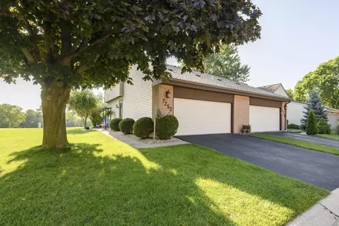 7252 S Delaine, Oak Creek, WI 53154