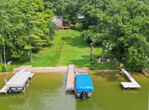 n8991 East Miramar Drive #N8993, East Troy, WI 53120