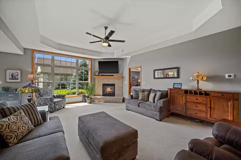 318 Eagles Cv, North Prairie, WI 53153