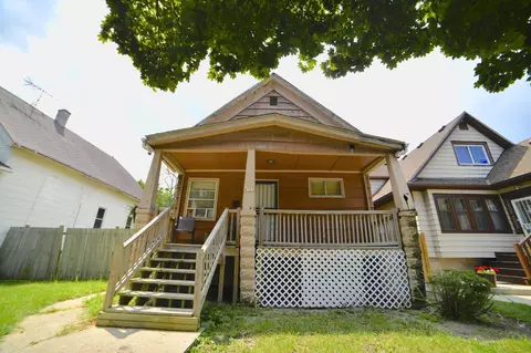 4757 N 40th, Milwaukee, WI 53209