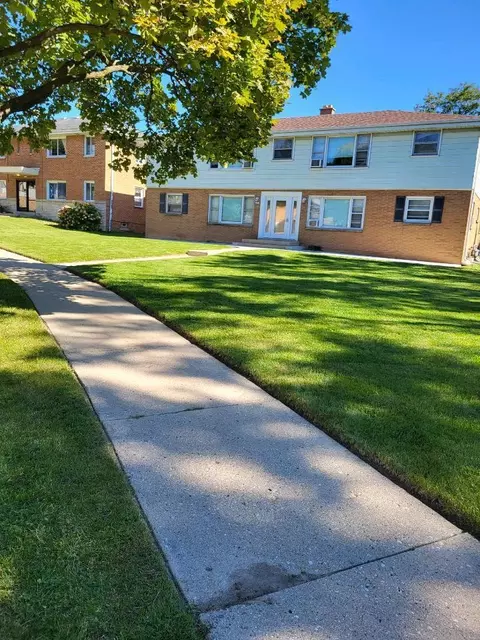 2053 W Warnimont, Milwaukee, WI 53221