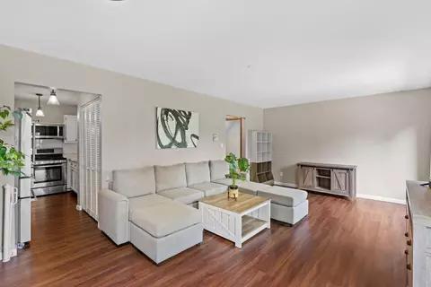 4830 S 19th, Milwaukee, WI 53221