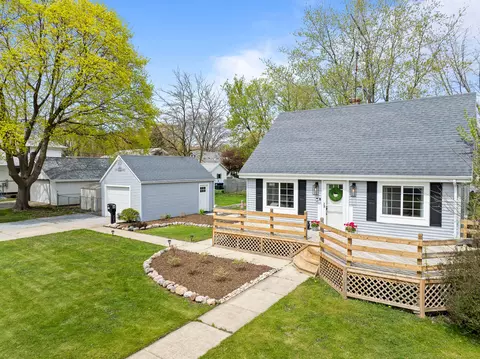 112 E Page, Elkhorn, WI 53121