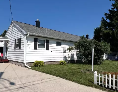 908 S 36th #906, Manitowoc, WI 54220