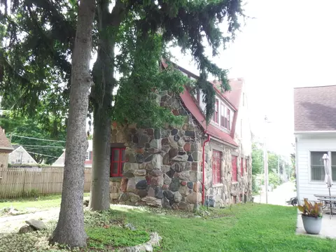 4815 W Custer, Milwaukee, WI 53218