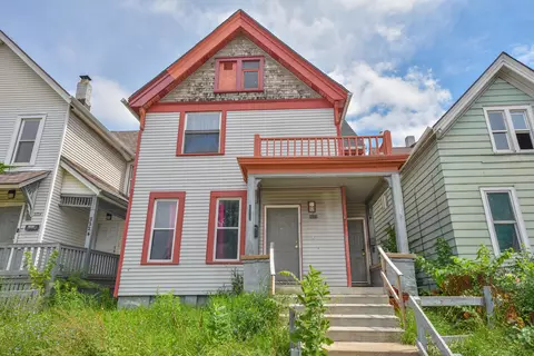 2220 N Holton #2222, Milwaukee, WI 53212