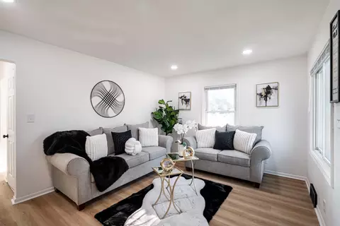 4726 W Villard, Milwaukee, WI 53218