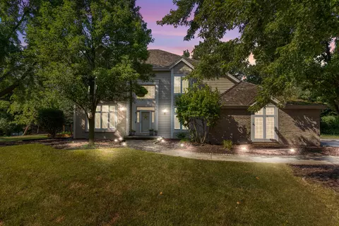 10137 N Kenilworth, Mequon, WI 53092