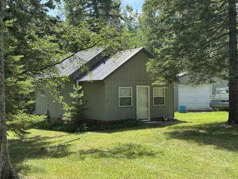 N9472 Parkway, Stephenson, WI 54114