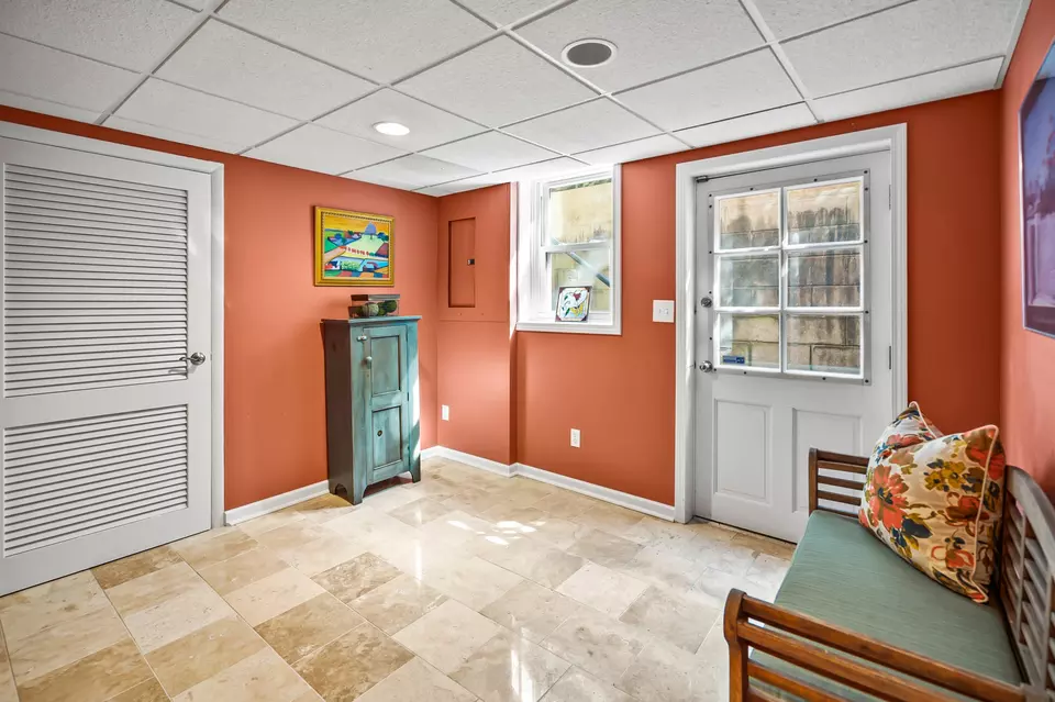 Other - 3954 N Harcourt, Shorewood, WI 53211 photo 17 of 19