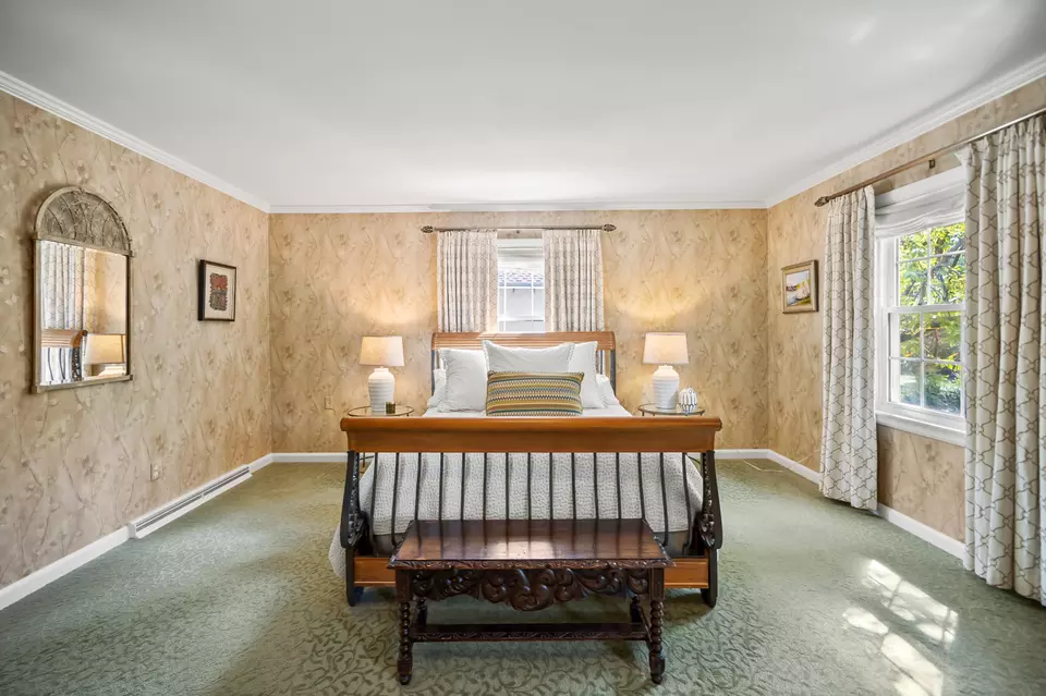 Bedroom - 3954 N Harcourt, Shorewood, WI 53211 photo 2 of 13