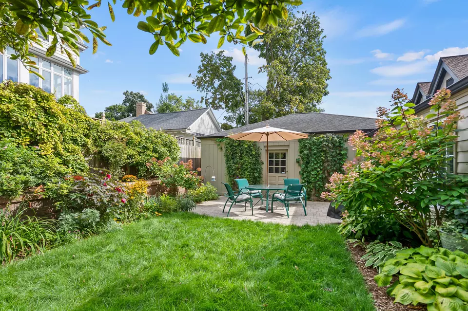 Exterior - 3954 N Harcourt, Shorewood, WI 53211 photo 6 of 13