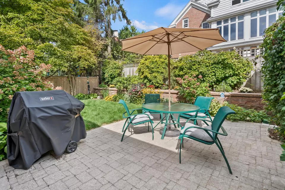 Exterior - 3954 N Harcourt, Shorewood, WI 53211 photo 4 of 13