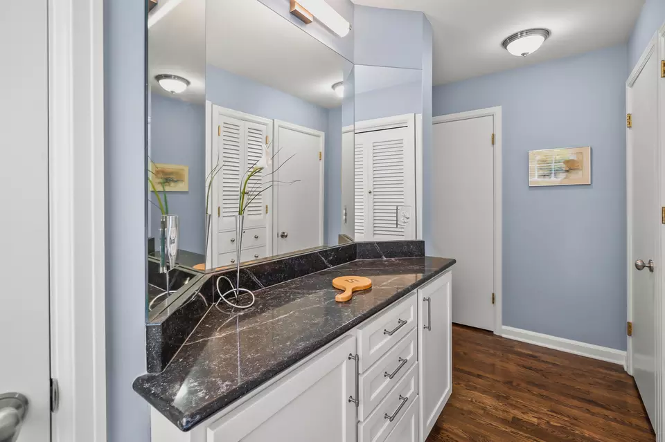 Other - 3954 N Harcourt, Shorewood, WI 53211 photo 10 of 19