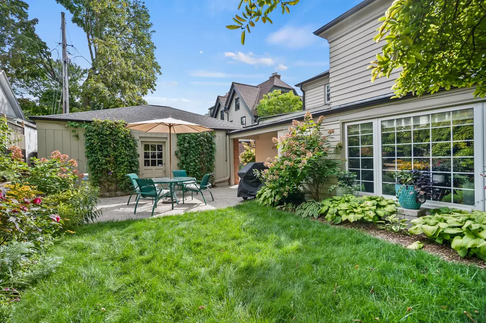 Exterior - 3954 N Harcourt, Shorewood, WI 53211 photo 7 of 13