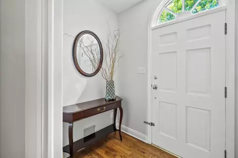 Entry Way - 3954 N Harcourt, Shorewood, WI 53211 photo 1 of 13