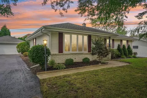 6129 S 38th, Greenfield, WI 53221