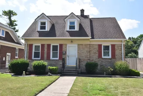 1913 Jerome, Racine, WI 53403