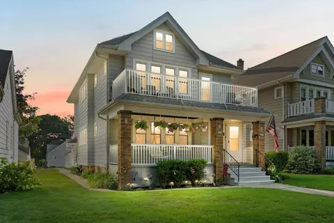 3279 S Springfield, Milwaukee, WI 53207