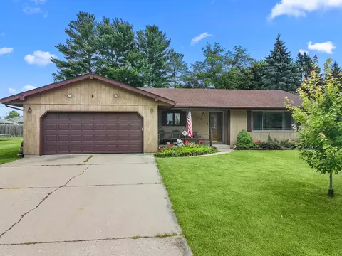 629 W W Est, Elkhorn, WI 53121