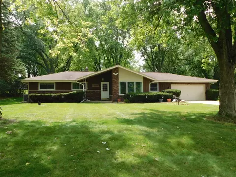 s69w22085 Sonoma, Big Bend, WI 53103