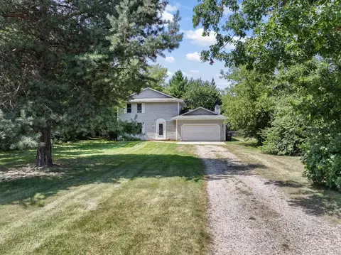 9750 296th, Salem Lakes, WI 53168