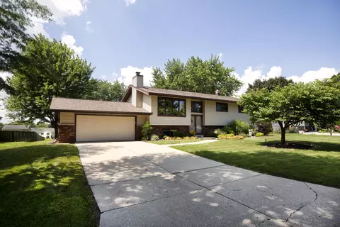 9367 S 35th, Franklin, WI 53132